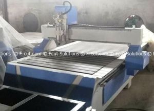 Máy CNC cắt quảng cáo 1325