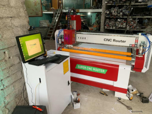 Máy CNC 1325 quảng cáo