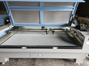 Máy cắt laser 1610 2 đầu (80W)